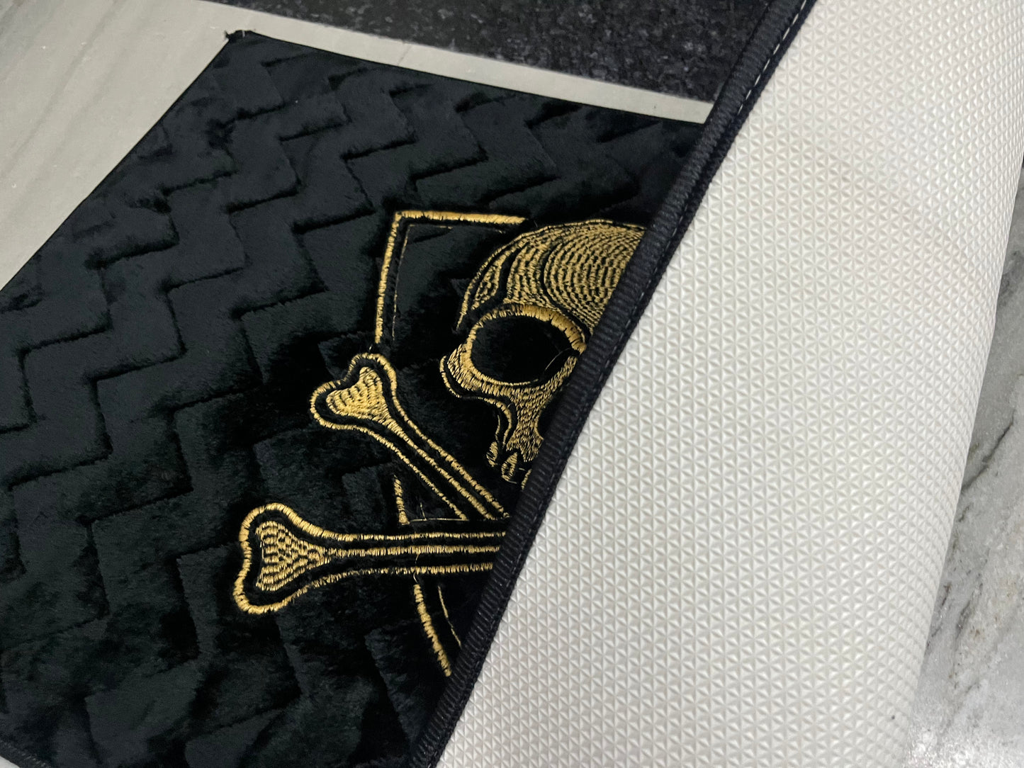 Premium Skull Velvet Door Mat – Ultra Soft Anti-Skid Designer Rug