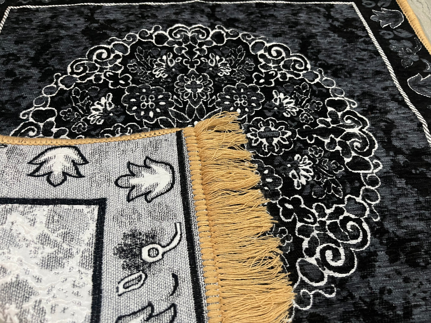 Premium Velvet Prayer Mat
